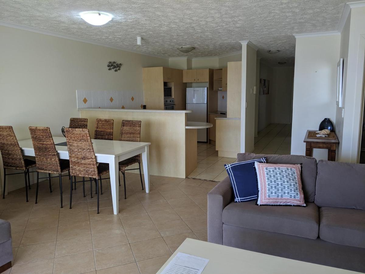 Moorings Beach Resort Caloundra Exterior foto