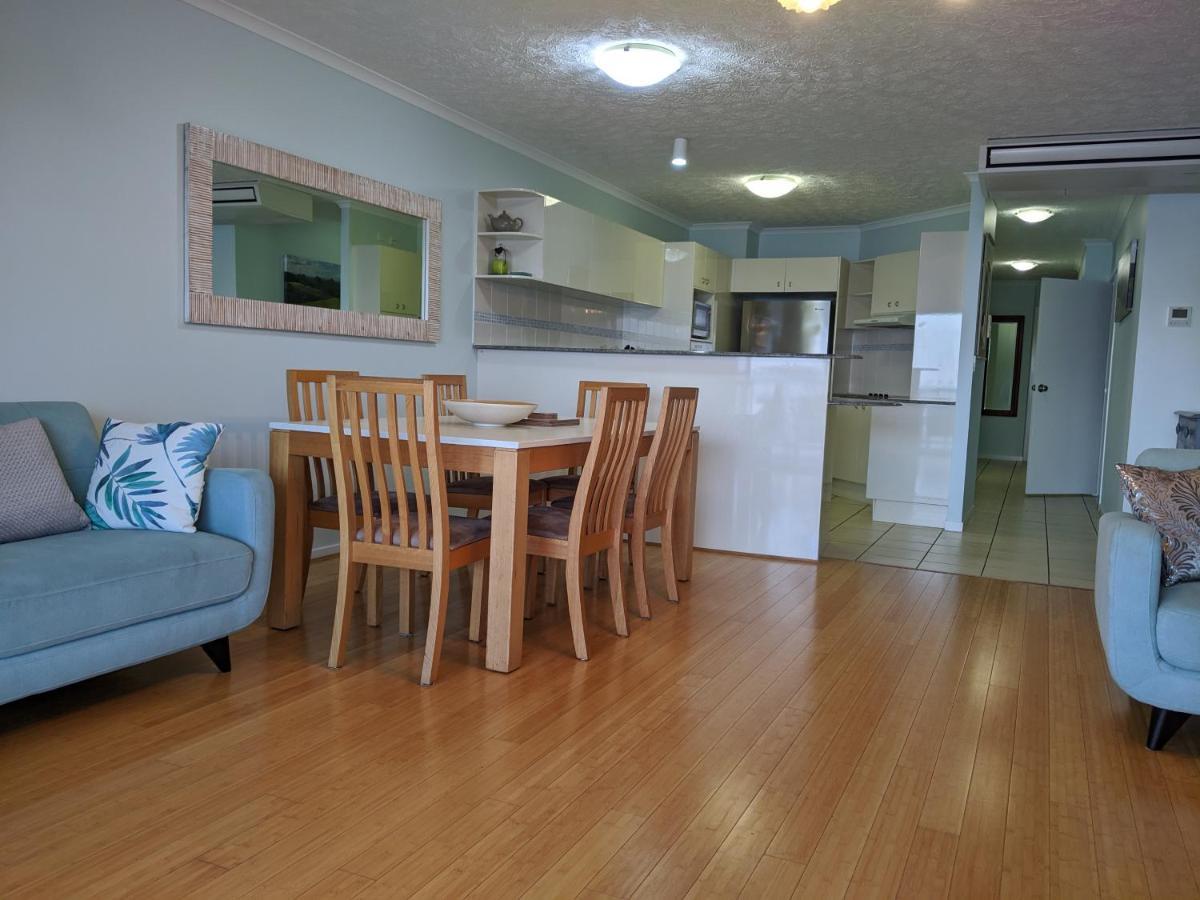 Moorings Beach Resort Caloundra Exterior foto
